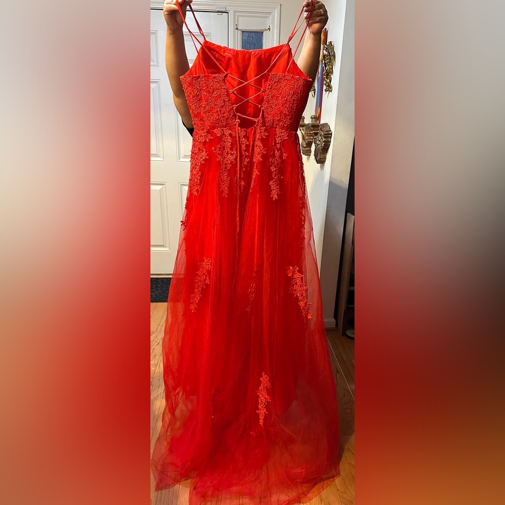Hermoso vestido de quinceañera, nuevo Talla 12 - Picture 2 of 2